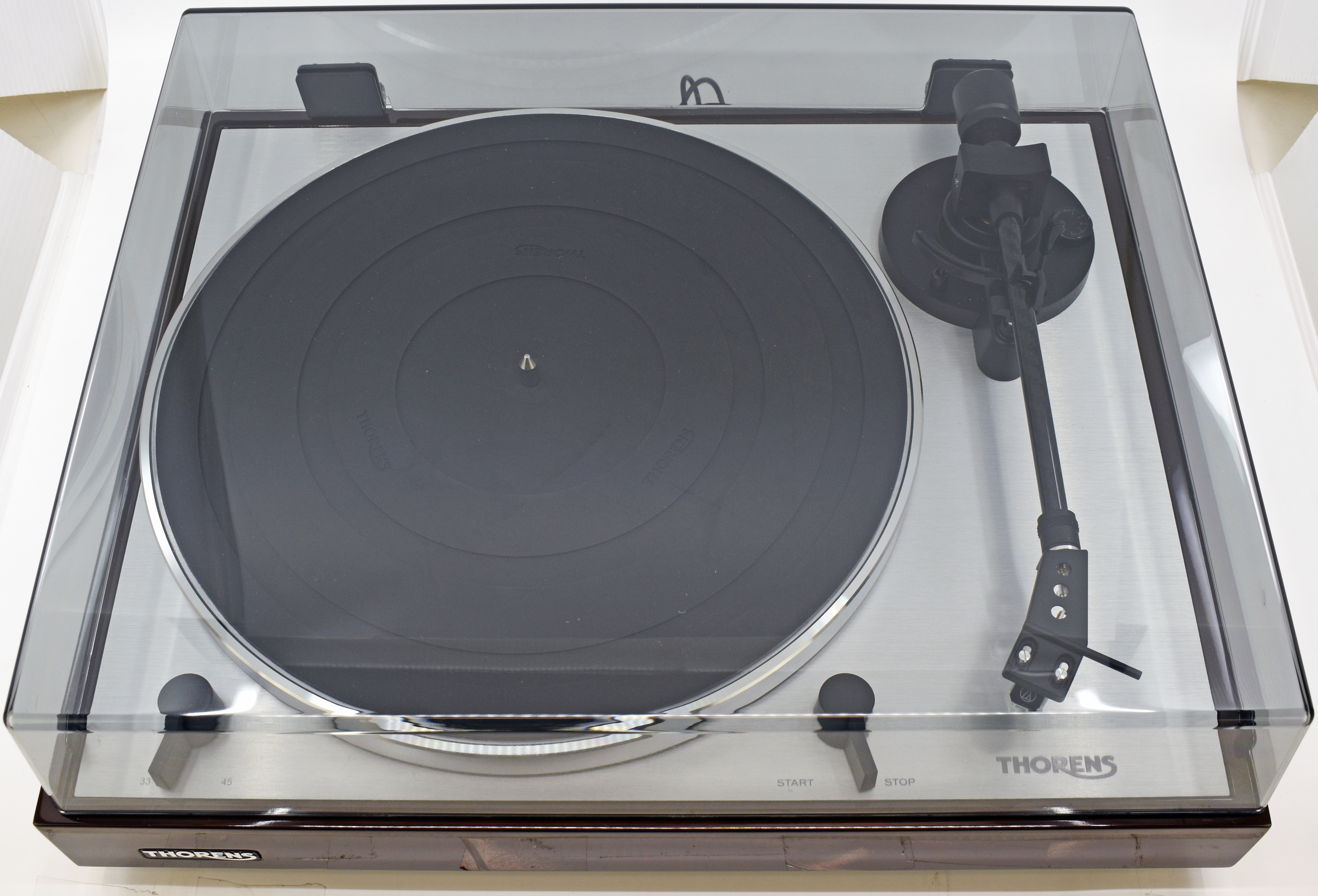 Thorens TD 402 DD Direct-Drive Turntable with Cartridge (High-Gloss Walnut) - Image 4