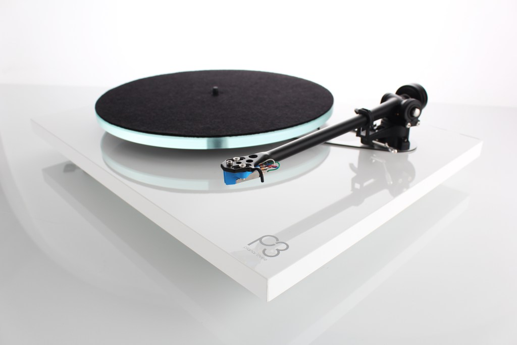 Rega Planar 3 Turntable with Exact 2 Cartridge (Gloss White), product image from Hifiheaven