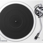 Technics SL-1500C-W Premium Class Direct Drive Turntable with Ortofon 2M Red Cartridge (White) - Image 2