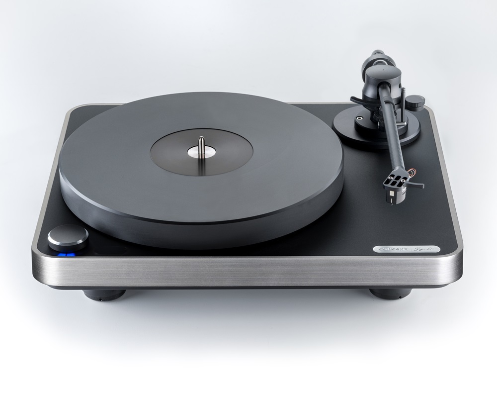 Clearaudio Signature Turntable with Satisfy Black Tonearm, product image from Hifiheaven