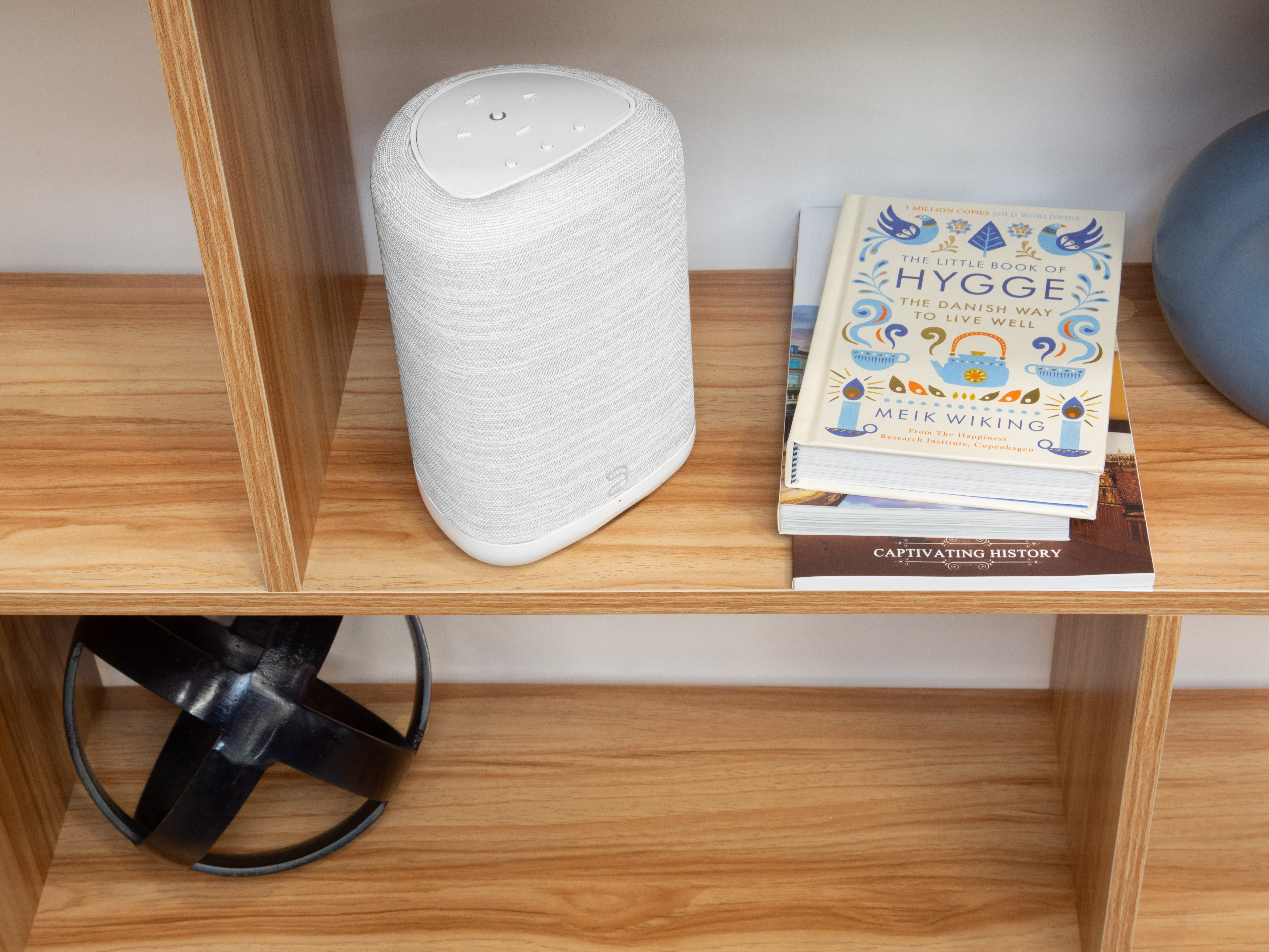 Bluesound PULSE FLEX P130 Portable Wireless Multi-Room Music Streaming Speaker (White) - Image 7