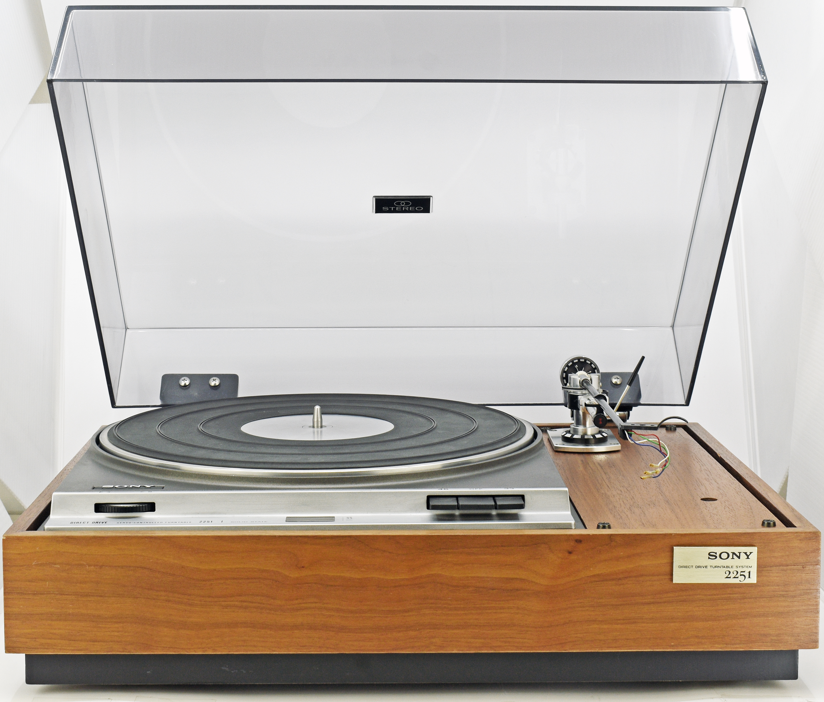 SONY PS-2251LA Vintage real-walnut Direct-Drive Turntable, product image from Hifiheaven