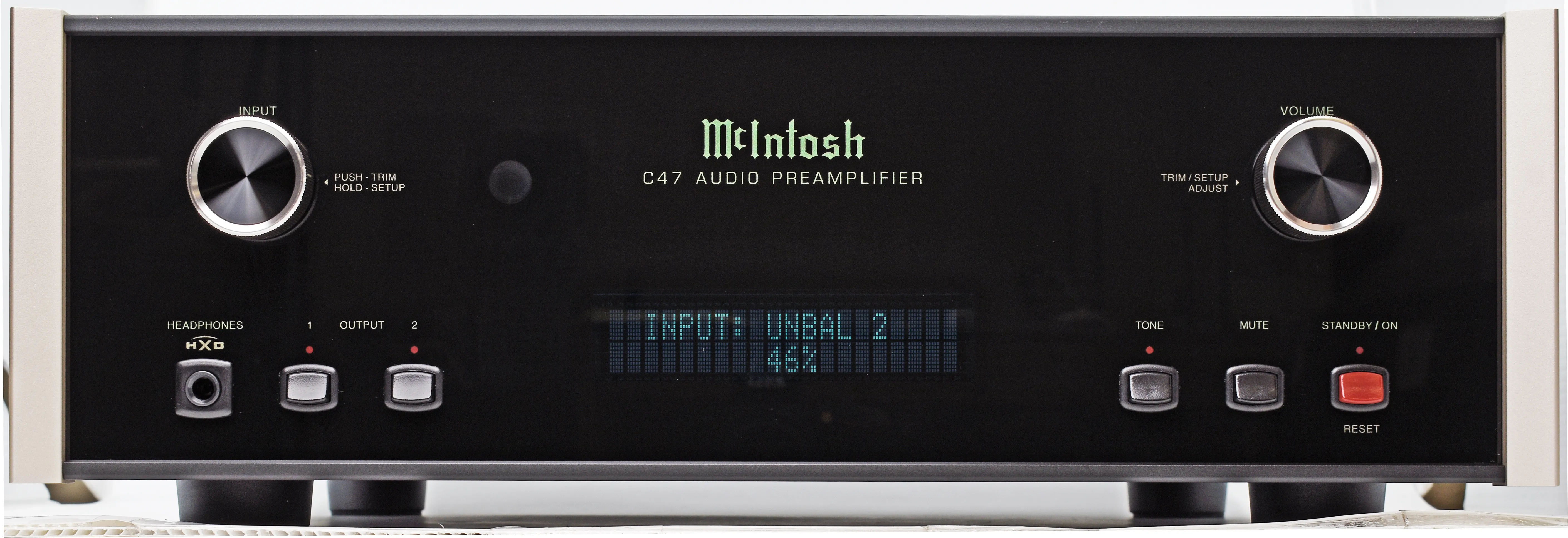 McIntosh C47 Stereo Preamp/Headphone Amp/DAC/MM-MC Phono Preamp